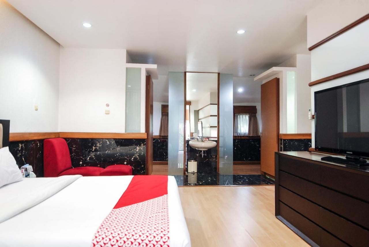 Oyo 229 Hi Quality Otel Bandung Dış mekan fotoğraf