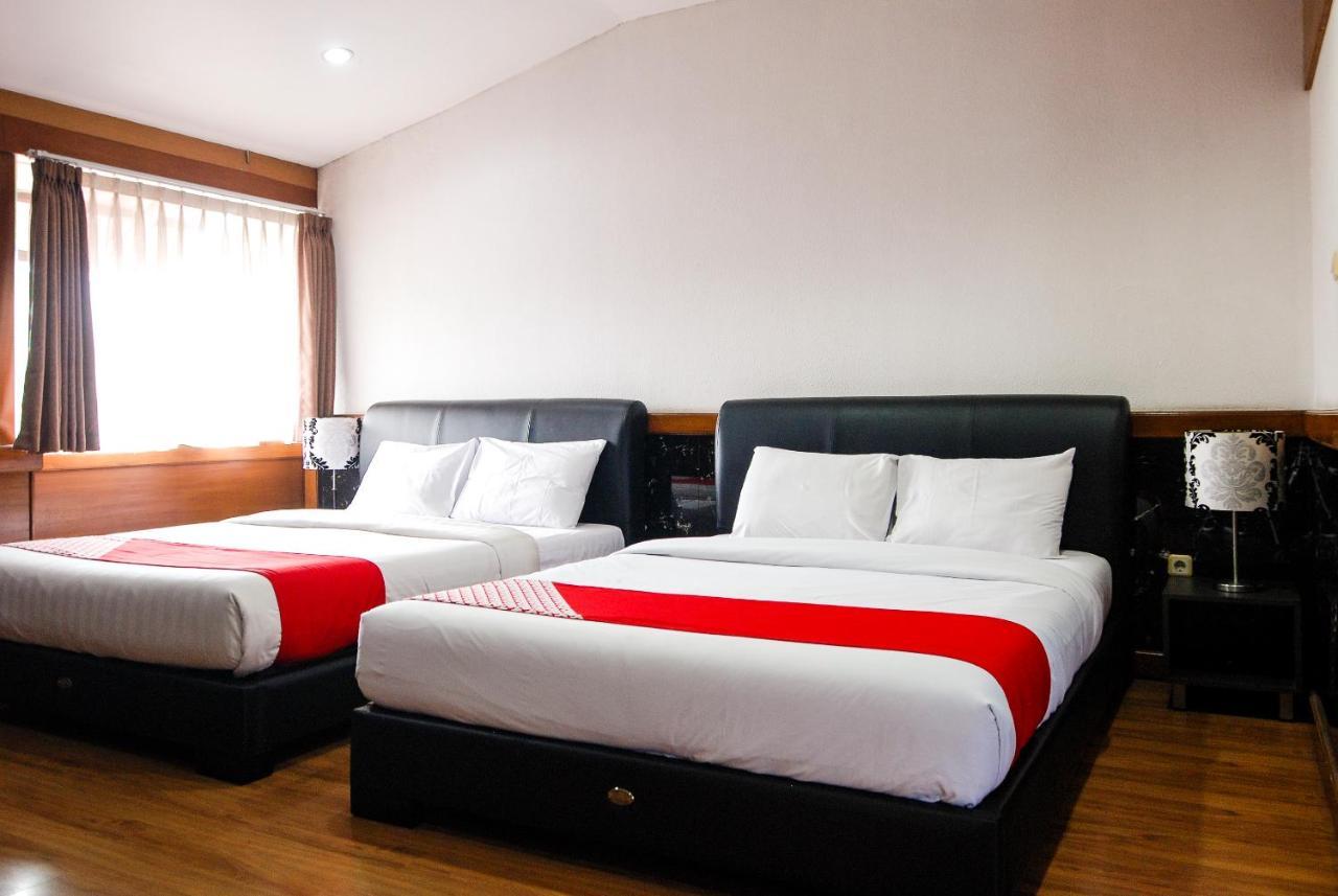 Oyo 229 Hi Quality Otel Bandung Dış mekan fotoğraf