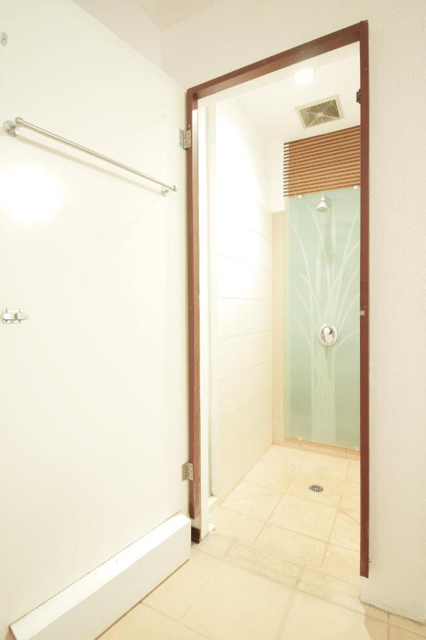 Oyo 229 Hi Quality Otel Bandung Dış mekan fotoğraf