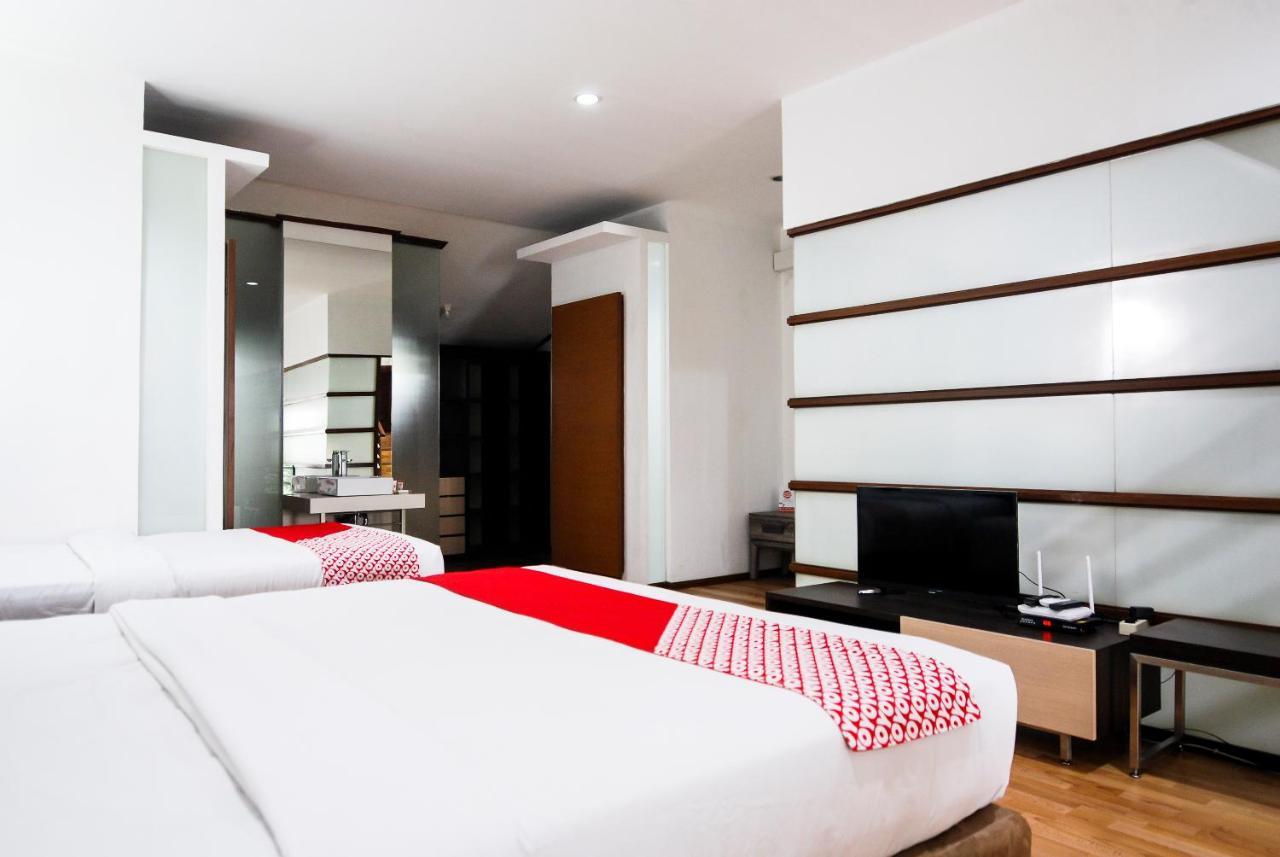 Oyo 229 Hi Quality Otel Bandung Dış mekan fotoğraf