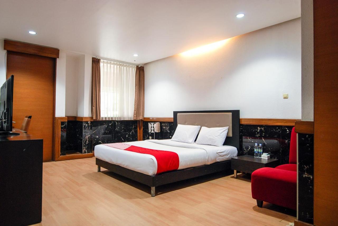 Oyo 229 Hi Quality Otel Bandung Dış mekan fotoğraf