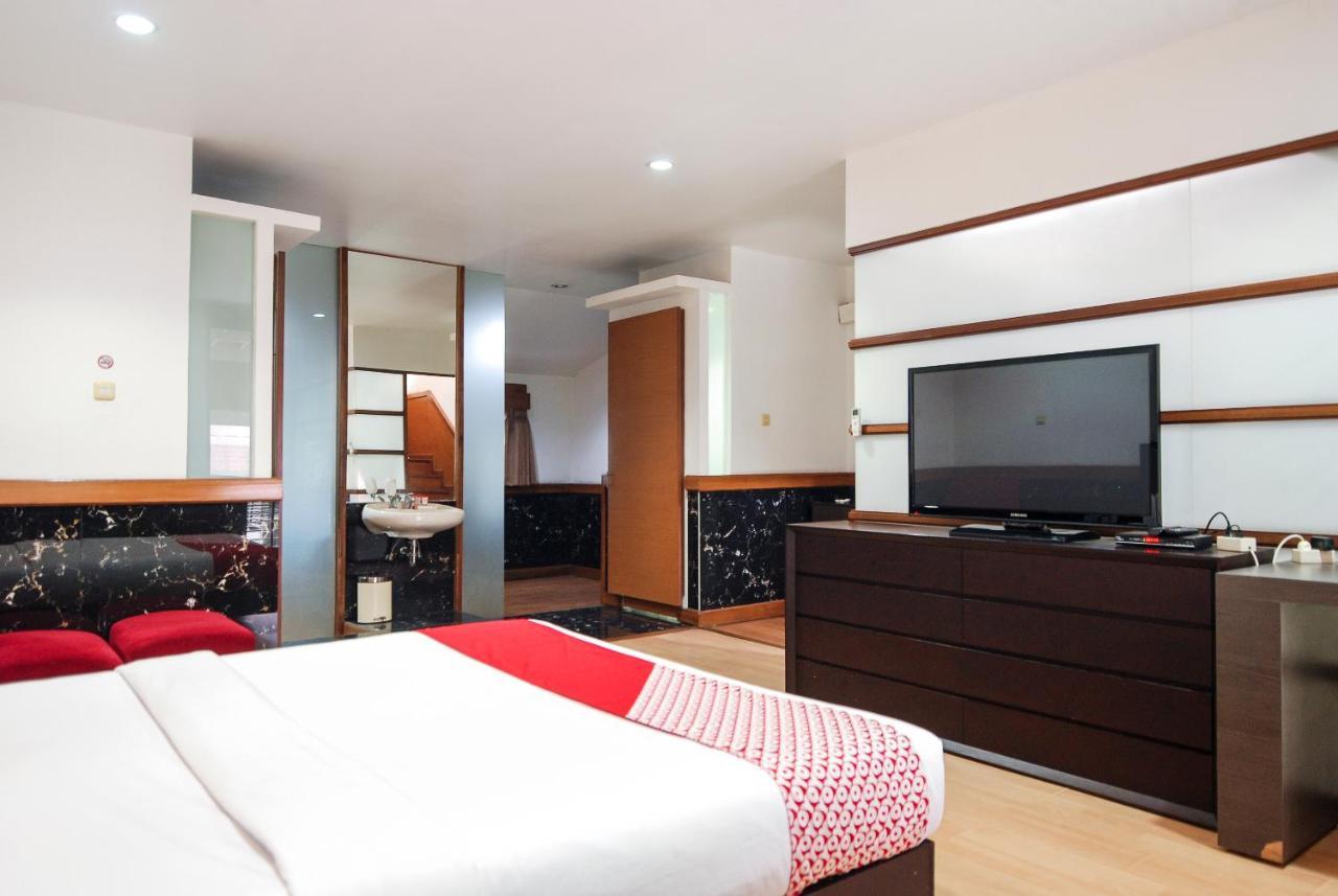 Oyo 229 Hi Quality Otel Bandung Dış mekan fotoğraf