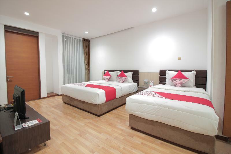 Oyo 229 Hi Quality Otel Bandung Dış mekan fotoğraf